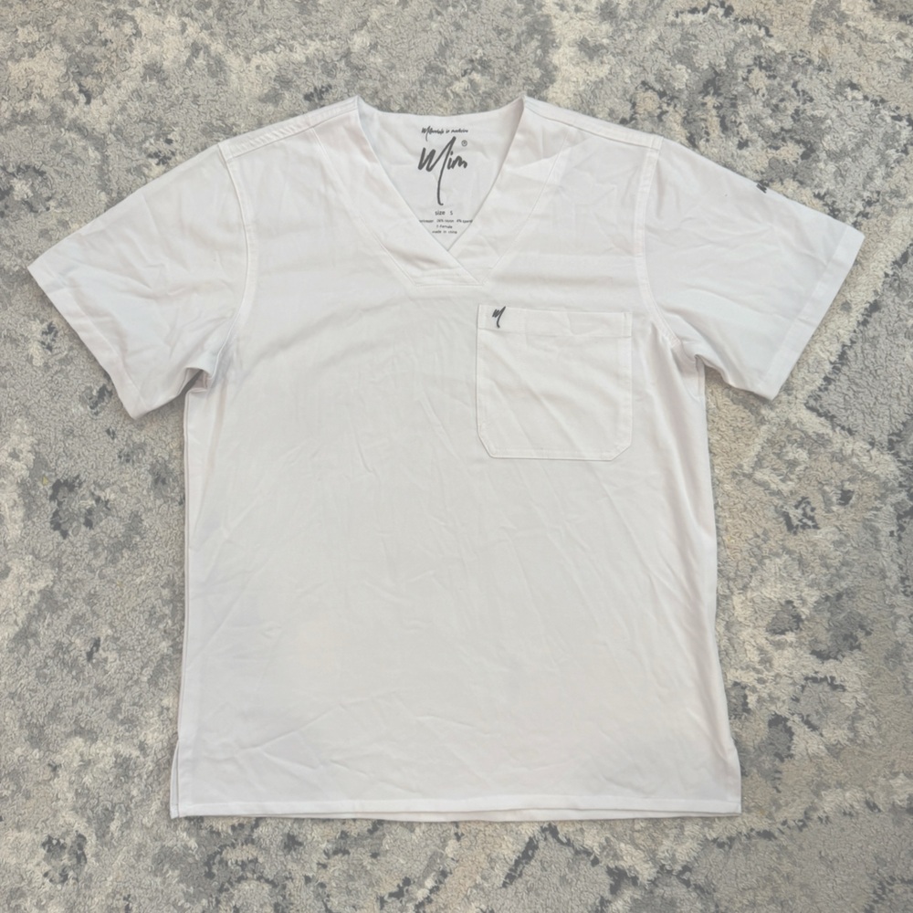 Mim scrub top